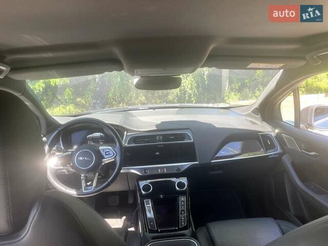 Серый Ягуар I-Pace, объемом двигателя 0 л и пробегом 96 тыс. км за 25000 $, фото 25 на Automoto.ua