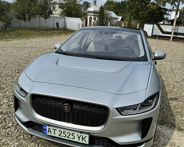 Серый Ягуар I-Pace, объемом двигателя 0 л и пробегом 169 тыс. км за 24999 $, фото 25 на Automoto.ua