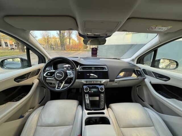 Серый Ягуар I-Pace, объемом двигателя 0 л и пробегом 123 тыс. км за 22999 $, фото 12 на Automoto.ua