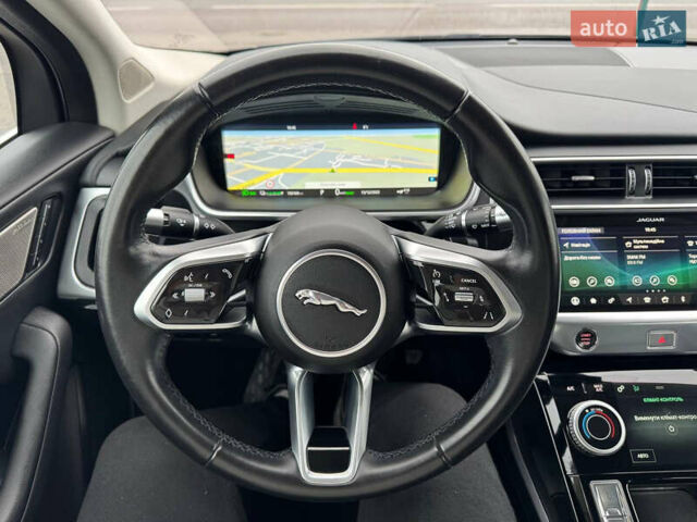 Серый Ягуар I-Pace, объемом двигателя 0 л и пробегом 149 тыс. км за 22978 $, фото 35 на Automoto.ua