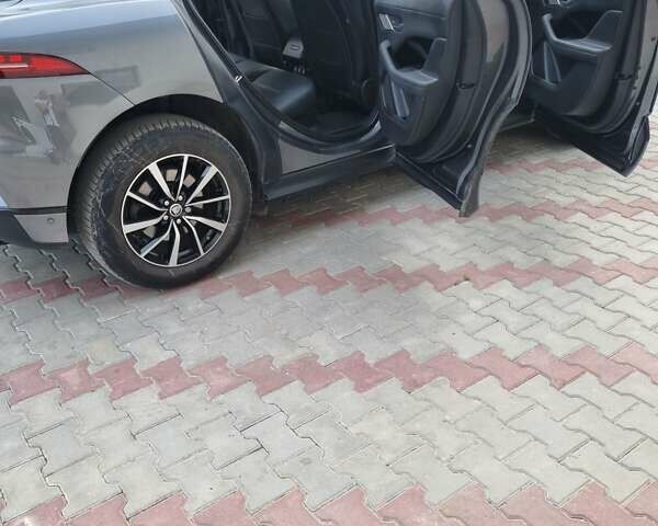 Серый Ягуар I-Pace, объемом двигателя 0 л и пробегом 89 тыс. км за 22700 $, фото 22 на Automoto.ua