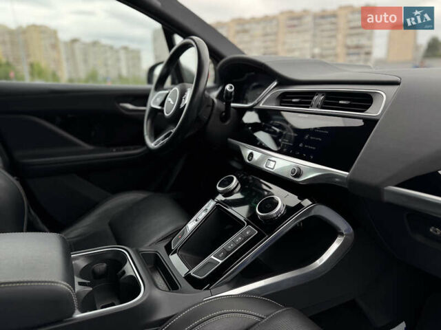 Серый Ягуар I-Pace, объемом двигателя 0 л и пробегом 150 тыс. км за 20900 $, фото 47 на Automoto.ua