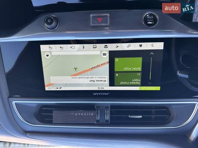 Серый Ягуар I-Pace, объемом двигателя 0 л и пробегом 94 тыс. км за 25900 $, фото 44 на Automoto.ua