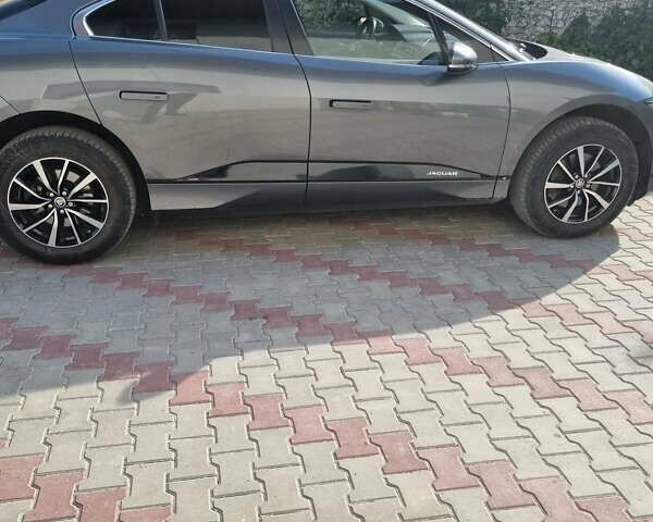 Серый Ягуар I-Pace, объемом двигателя 0 л и пробегом 89 тыс. км за 22700 $, фото 12 на Automoto.ua