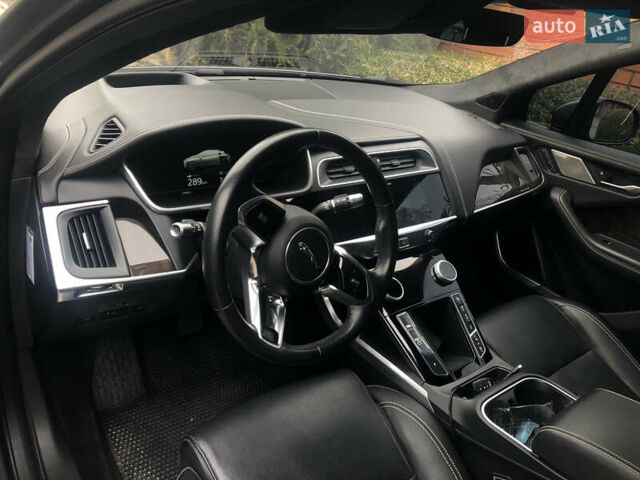 Ягуар I-Pace 2018 у Хмельницькому на Automoto.ua Сірий Ягуар I-Pace, об'ємом двигуна 0 л та пробігом 128 тис. км за 27800 $, фото 6 на Automoto.ua