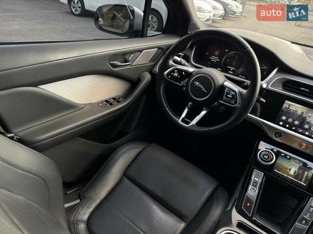 Серый Ягуар I-Pace, объемом двигателя 0 л и пробегом 209 тыс. км за 20900 $, фото 43 на Automoto.ua