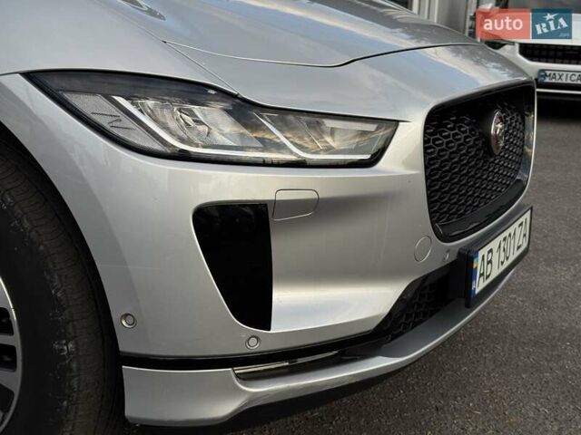 Серый Ягуар I-Pace, объемом двигателя 0 л и пробегом 209 тыс. км за 20900 $, фото 20 на Automoto.ua
