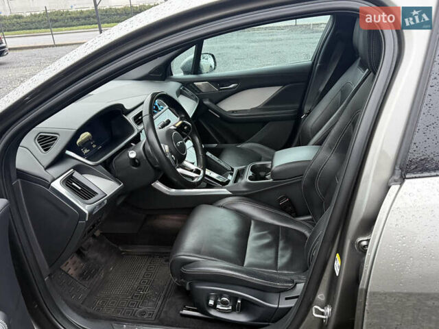 Серый Ягуар I-Pace, объемом двигателя 0 л и пробегом 169 тыс. км за 24999 $, фото 9 на Automoto.ua
