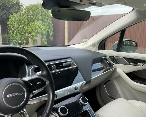 Серый Ягуар I-Pace, объемом двигателя 0 л и пробегом 150 тыс. км за 29000 $, фото 5 на Automoto.ua