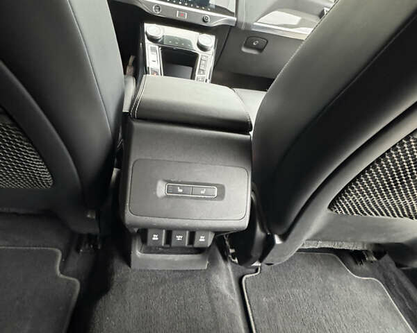 Серый Ягуар I-Pace, объемом двигателя 0 л и пробегом 118 тыс. км за 23000 $, фото 50 на Automoto.ua