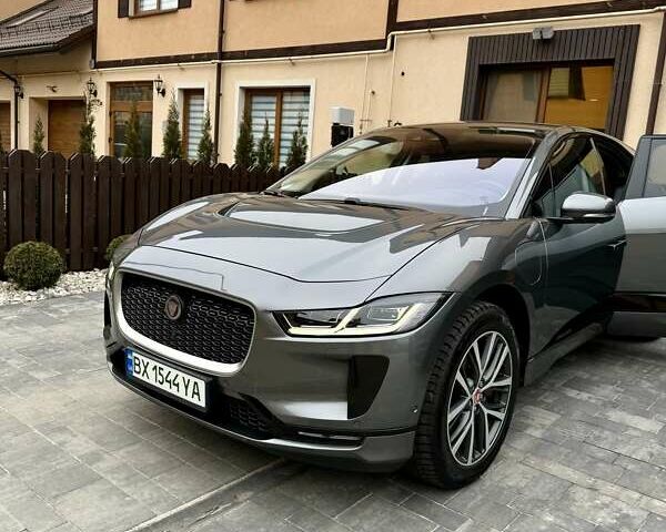 Серый Ягуар I-Pace, объемом двигателя 0 л и пробегом 103 тыс. км за 26300 $, фото 2 на Automoto.ua