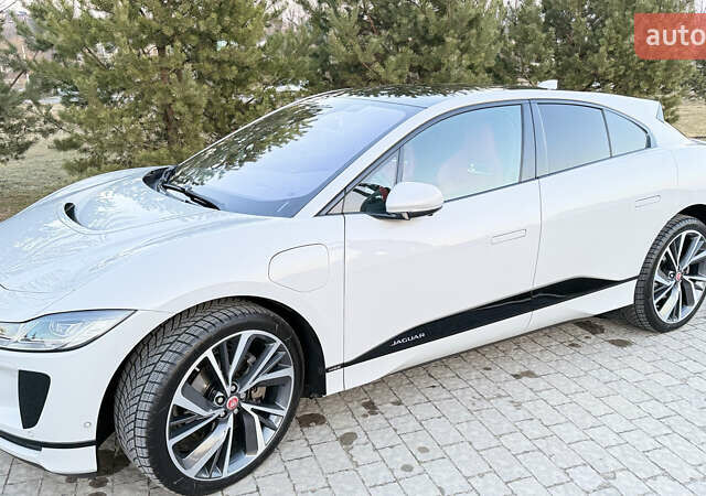 Серый Ягуар I-Pace, объемом двигателя 0 л и пробегом 134 тыс. км за 28000 $, фото 3 на Automoto.ua