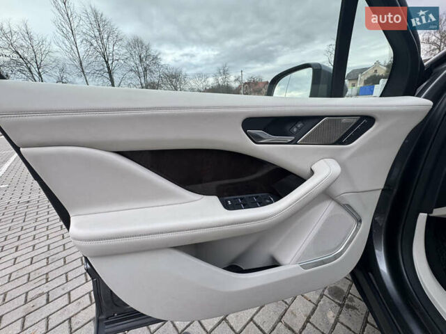 Сірий Ягуар I-Pace, об'ємом двигуна 0 л та пробігом 130 тис. км за 23999 $, фото 54 на Automoto.ua