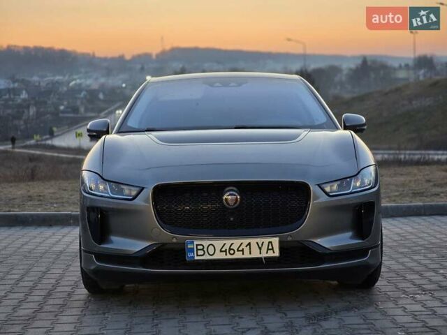 Серый Ягуар I-Pace, объемом двигателя 0 л и пробегом 141 тыс. км за 20499 $, фото 2 на Automoto.ua