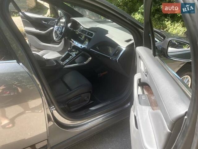 Серый Ягуар I-Pace, объемом двигателя 0 л и пробегом 96 тыс. км за 25000 $, фото 12 на Automoto.ua