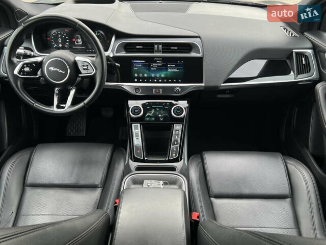 Серый Ягуар I-Pace, объемом двигателя 0 л и пробегом 85 тыс. км за 22852 $, фото 19 на Automoto.ua