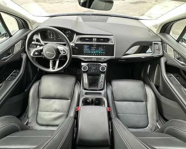 Серый Ягуар I-Pace, объемом двигателя 0 л и пробегом 167 тыс. км за 27000 $, фото 3 на Automoto.ua