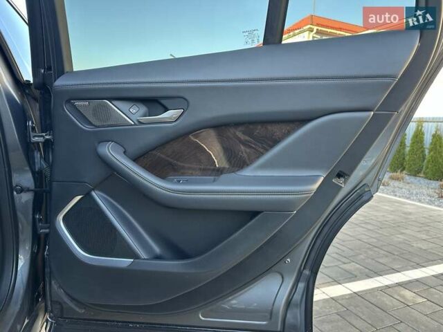 Серый Ягуар I-Pace, объемом двигателя 0 л и пробегом 94 тыс. км за 25900 $, фото 70 на Automoto.ua