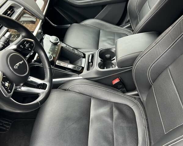 Серый Ягуар I-Pace, объемом двигателя 0 л и пробегом 103 тыс. км за 26300 $, фото 13 на Automoto.ua