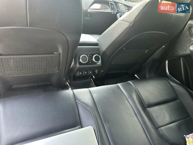 Серый Ягуар I-Pace, объемом двигателя 0 л и пробегом 151 тыс. км за 27999 $, фото 9 на Automoto.ua