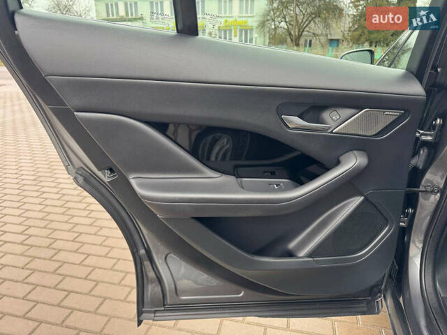 Серый Ягуар I-Pace, объемом двигателя 0 л и пробегом 149 тыс. км за 22978 $, фото 43 на Automoto.ua