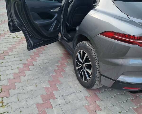 Серый Ягуар I-Pace, объемом двигателя 0 л и пробегом 89 тыс. км за 22700 $, фото 25 на Automoto.ua