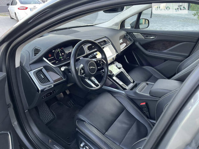 Серый Ягуар I-Pace, объемом двигателя 0 л и пробегом 97 тыс. км за 35000 $, фото 10 на Automoto.ua