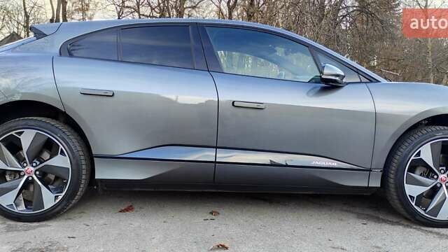 Серый Ягуар I-Pace, объемом двигателя 0 л и пробегом 128 тыс. км за 24900 $, фото 4 на Automoto.ua