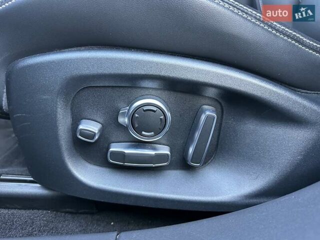 Серый Ягуар I-Pace, объемом двигателя 0 л и пробегом 94 тыс. км за 25900 $, фото 59 на Automoto.ua