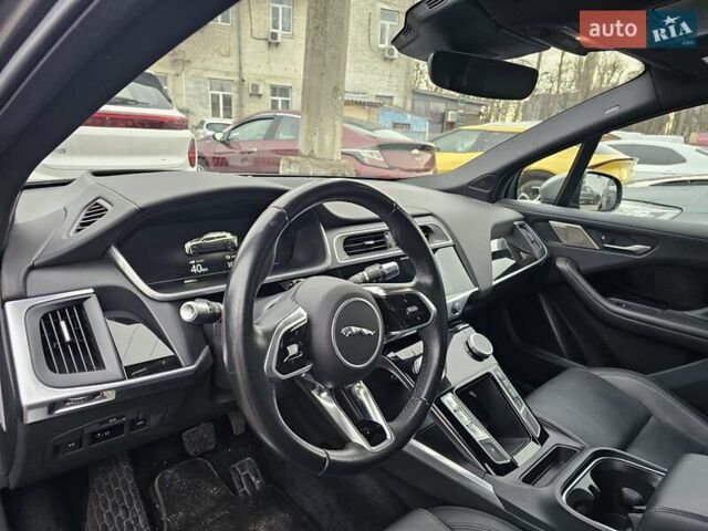 Серый Ягуар I-Pace, объемом двигателя 0 л и пробегом 100 тыс. км за 20000 $, фото 6 на Automoto.ua