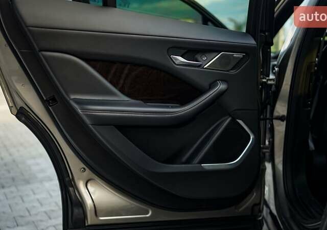 Серый Ягуар I-Pace, объемом двигателя 0 л и пробегом 78 тыс. км за 24500 $, фото 20 на Automoto.ua