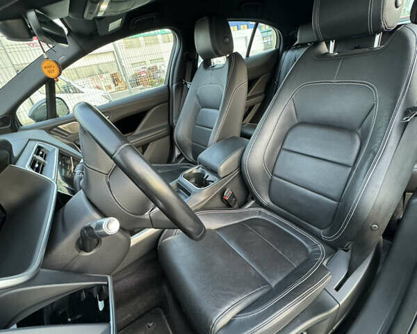 Серый Ягуар I-Pace, объемом двигателя 0 л и пробегом 149 тыс. км за 21900 $, фото 41 на Automoto.ua