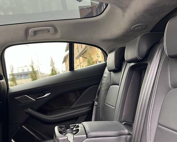 Серый Ягуар I-Pace, объемом двигателя 0 л и пробегом 103 тыс. км за 26300 $, фото 19 на Automoto.ua