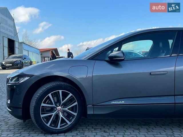 Серый Ягуар I-Pace, объемом двигателя 0 л и пробегом 155 тыс. км за 29990 $, фото 2 на Automoto.ua