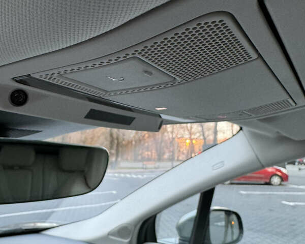 Серый Ягуар I-Pace, объемом двигателя 0 л и пробегом 71 тыс. км за 33300 $, фото 16 на Automoto.ua
