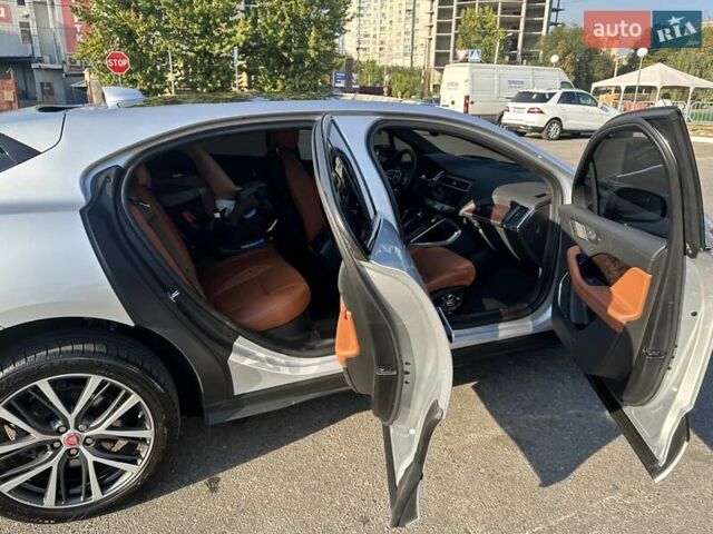 Серый Ягуар I-Pace, объемом двигателя 0 л и пробегом 133 тыс. км за 31700 $, фото 8 на Automoto.ua