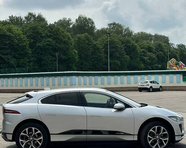 Серый Ягуар I-Pace, объемом двигателя 0 л и пробегом 167 тыс. км за 27000 $, фото 1 на Automoto.ua