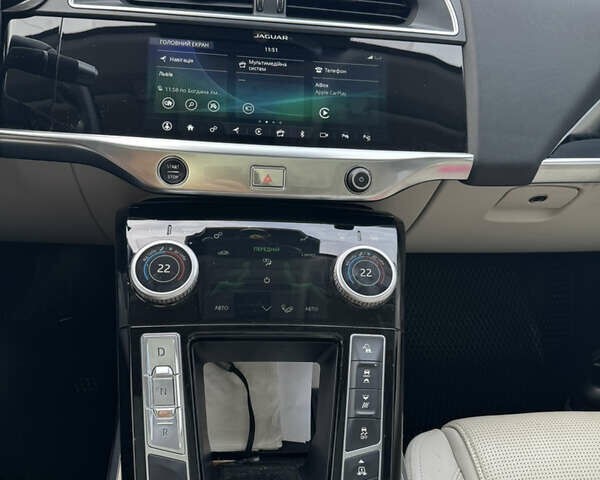 Серый Ягуар I-Pace, объемом двигателя 0 л и пробегом 143 тыс. км за 25500 $, фото 20 на Automoto.ua