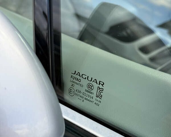 Серый Ягуар I-Pace, объемом двигателя 0 л и пробегом 169 тыс. км за 23499 $, фото 89 на Automoto.ua