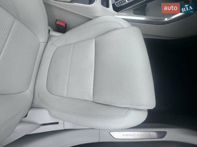 Серый Ягуар I-Pace, объемом двигателя 0 л и пробегом 129 тыс. км за 26500 $, фото 90 на Automoto.ua