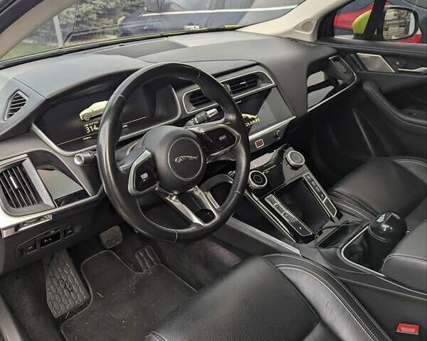 Серый Ягуар I-Pace, объемом двигателя 0 л и пробегом 169 тыс. км за 22000 $, фото 10 на Automoto.ua