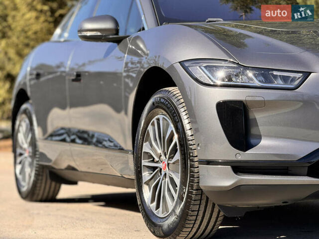 Серый Ягуар I-Pace, объемом двигателя 0 л и пробегом 142 тыс. км за 20900 $, фото 11 на Automoto.ua