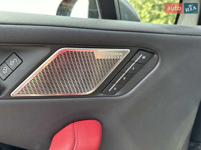 Серый Ягуар I-Pace, объемом двигателя 0 л и пробегом 90 тыс. км за 28300 $, фото 45 на Automoto.ua