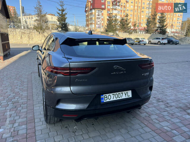 Серый Ягуар I-Pace, объемом двигателя 0 л и пробегом 132 тыс. км за 19999 $, фото 4 на Automoto.ua