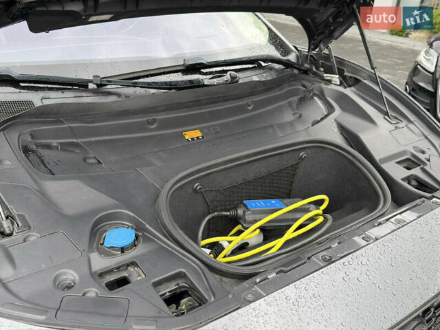 Серый Ягуар I-Pace, объемом двигателя 0 л и пробегом 112 тыс. км за 26500 $, фото 60 на Automoto.ua