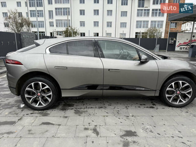 Серый Ягуар I-Pace, объемом двигателя 0 л и пробегом 159 тыс. км за 22999 $, фото 4 на Automoto.ua