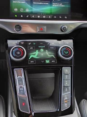 Серый Ягуар I-Pace, объемом двигателя 0 л и пробегом 128 тыс. км за 24900 $, фото 30 на Automoto.ua