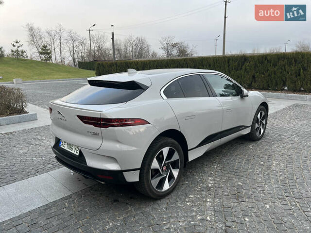 Серый Ягуар I-Pace, объемом двигателя 0 л и пробегом 49 тыс. км за 28300 $, фото 4 на Automoto.ua