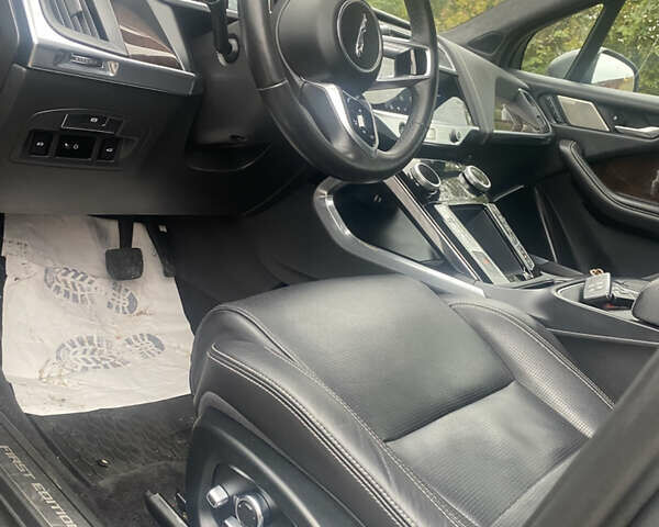 Серый Ягуар I-Pace, объемом двигателя 0 л и пробегом 118 тыс. км за 24400 $, фото 15 на Automoto.ua