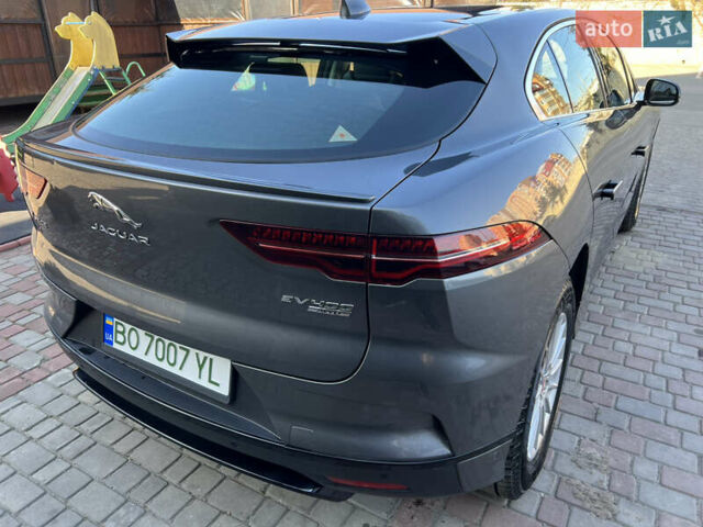 Серый Ягуар I-Pace, объемом двигателя 0 л и пробегом 132 тыс. км за 19999 $, фото 5 на Automoto.ua